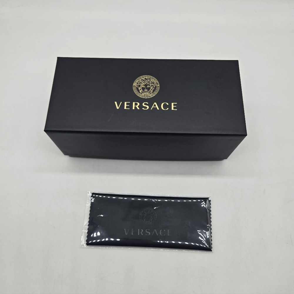 Versace Glasses/Sunglasdes Box With Cleaning Cloth
